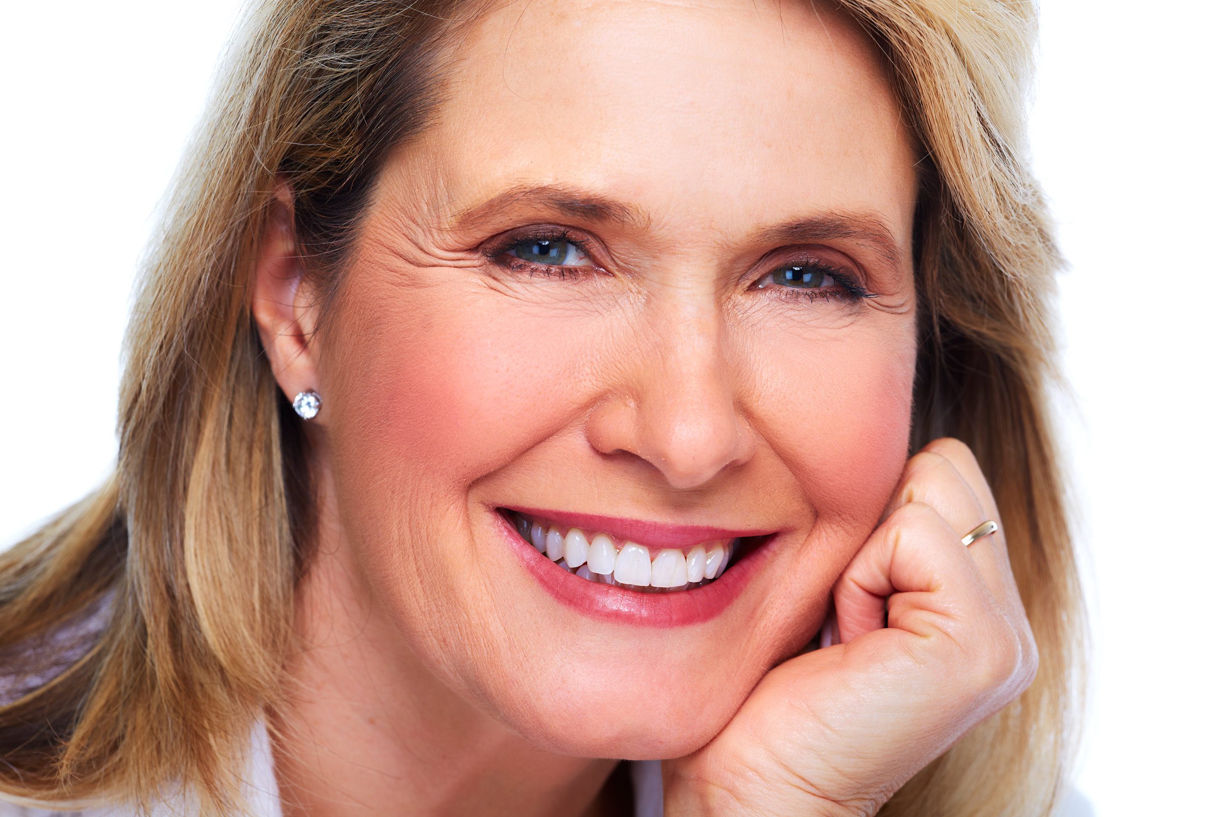 Come prendersi cura degli impianti dentali per mantenerli sani ed efficenti